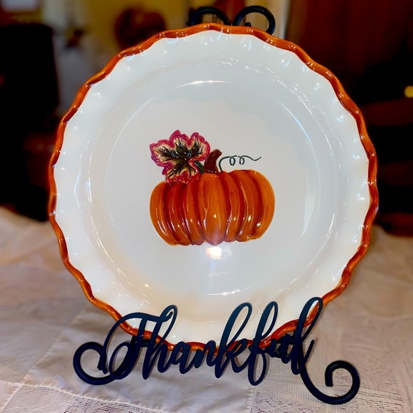 Marketplace Other - Marketplace Pie holder (pumpkin harvest) with black wrought iron easel stand.
